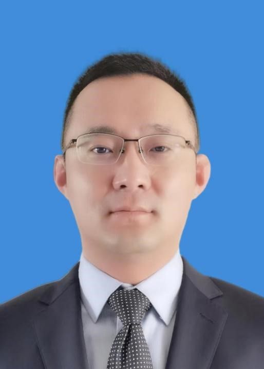 王亮